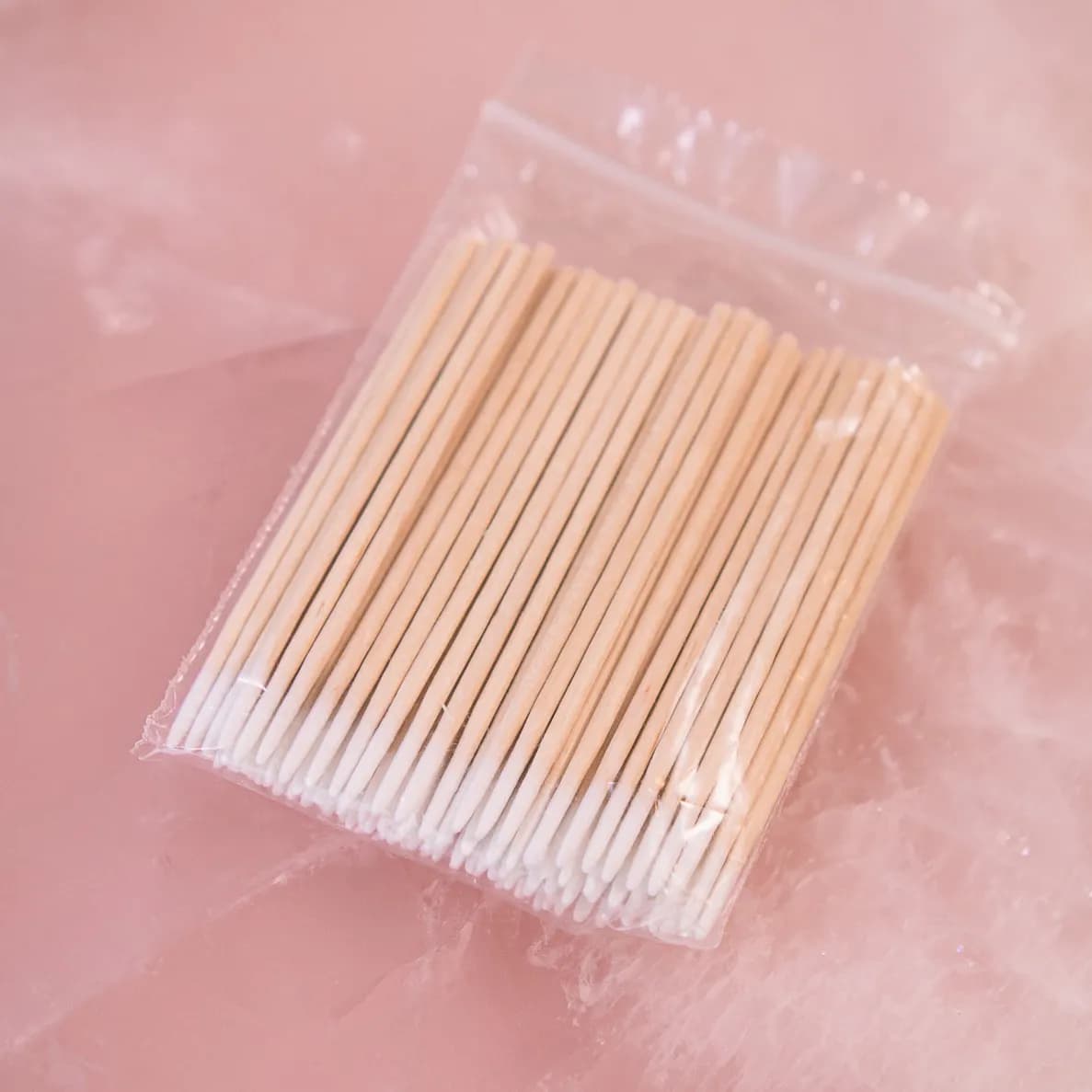 Palito fino de limpeza